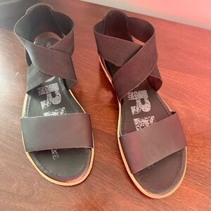 Stylish Black Sandals with Straps. SOREL 8 1/2